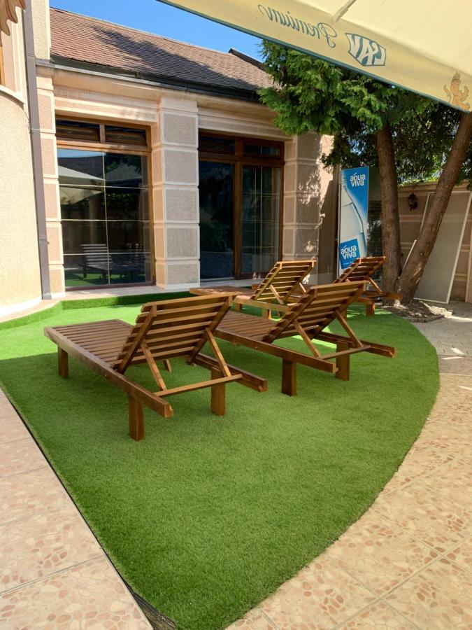Relax And Pool Apartments Novi Sad Eksteriør billede