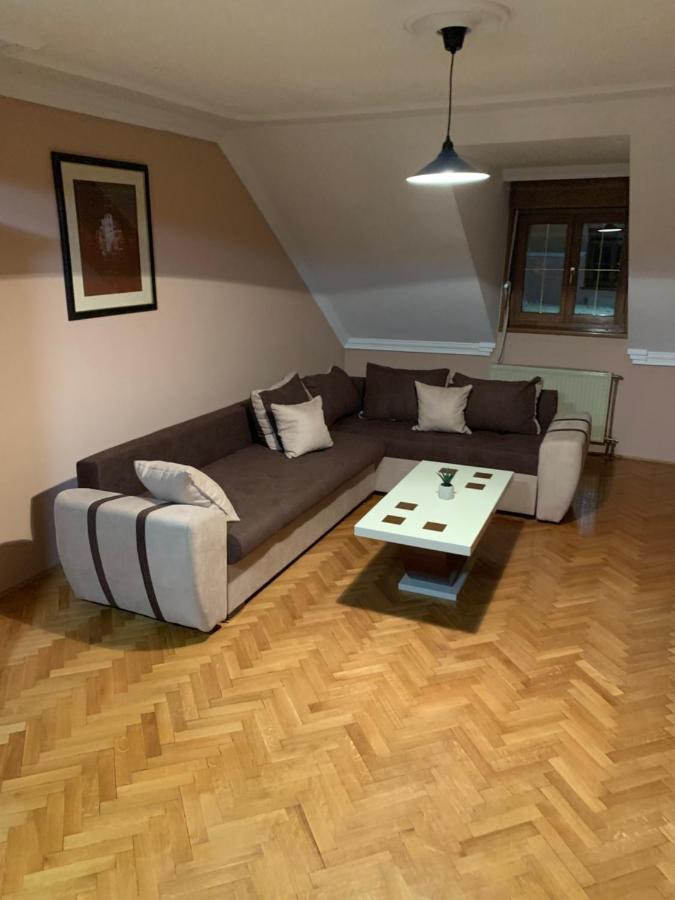 Relax And Pool Apartments Novi Sad Eksteriør billede